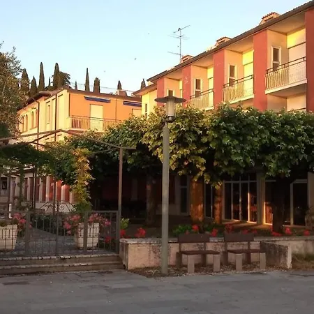 Hotel Giardino 3*