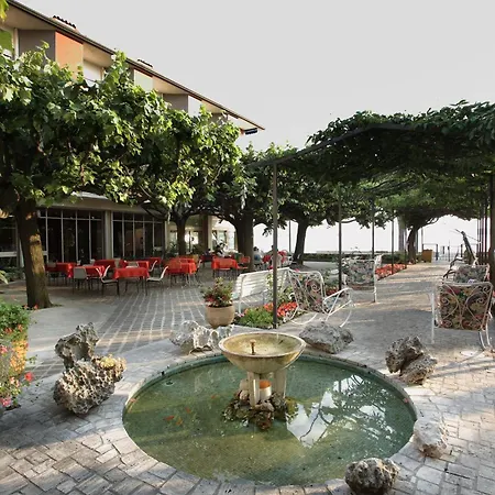 Hotel Giardino Sirmione